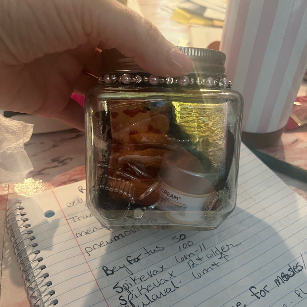 Mystery jewelry jar!! - Picture 2 of 5